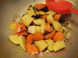 酱烧土豆牛肉的做法步骤：7