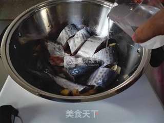 清炖鲅鱼的做法步骤:4