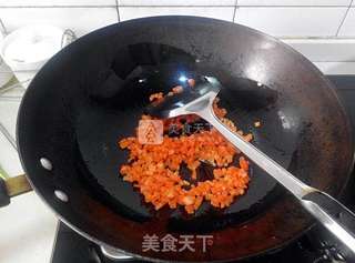 美味诱惑——广式香肠煲仔饭的做法步骤:6