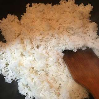 葱油蛋炒饭的做法步骤:4