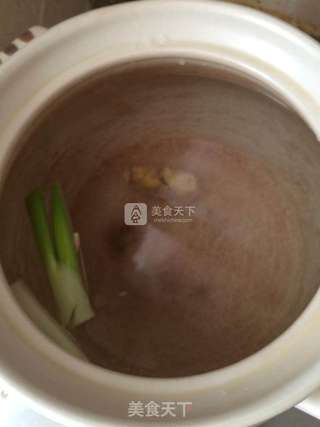 雪豆山药蹄花汤的做法步骤:3