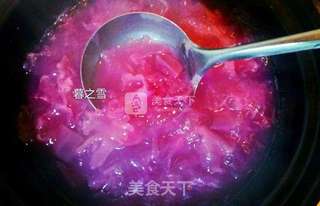 紫薯银耳养颜汤的做法步骤:5