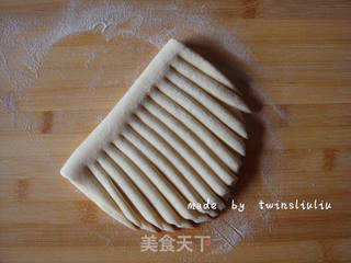红曲米圣诞老人花样面食的做法步骤:9