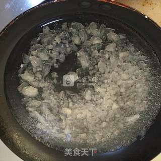 拔丝芋头的做法步骤:4