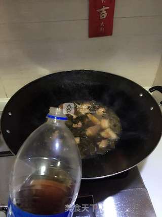 客家咸菜焖猪肉的做法步骤:6