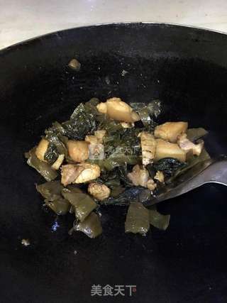 客家咸菜焖猪肉的做法步骤:5