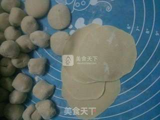 荠菜猪肉馅水饺的做法步骤:17