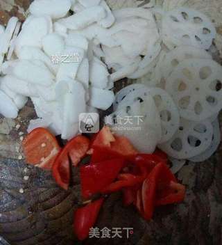 荷塘小炒的做法步骤:2