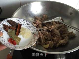 山药板栗鸭块的做法步骤:3