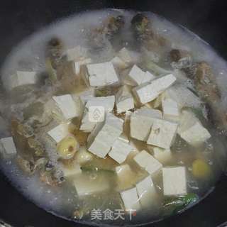奶白鲫鱼豆腐汤的做法步骤:7