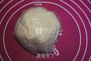 葱香酥饼的做法步骤：1