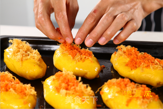 胡萝卜肉松面包的做法步骤:14