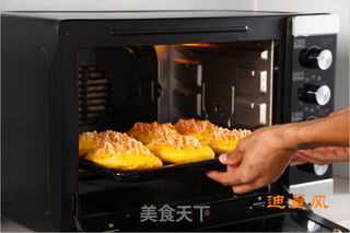 胡萝卜肉松面包的做法步骤:16