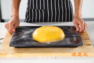 胡萝卜肉松面包的做法步骤:5