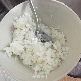 剩饭煎饼的做法步骤：1