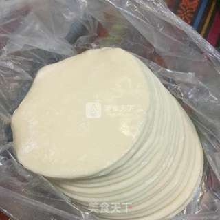 饺子皮的完美变身-胡萝卜烧卖的做法步骤:6