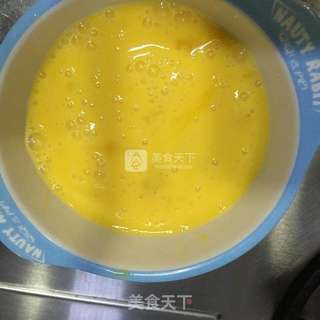 芹菜炒鸡蛋的做法步骤:2