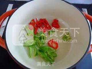 辣白菜豆腐锅的做法步骤:3