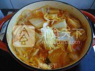 辣白菜豆腐锅的做法步骤:8