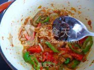 辣白菜豆腐锅的做法步骤:4