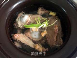 棒骨萝卜汤的做法步骤:3