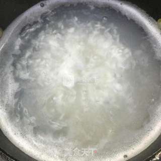 蛋花粥的做法步骤:2
