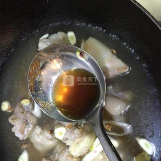 红烧猪蹄的做法步骤：4