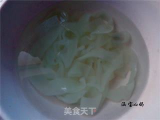 肉丝拉皮的做法步骤：3