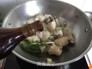 白萝卜焖羊蹄的做法步骤:3