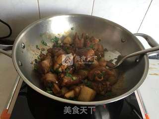 白萝卜焖羊蹄的做法步骤:10