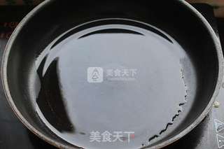煎香肠的做法步骤:2