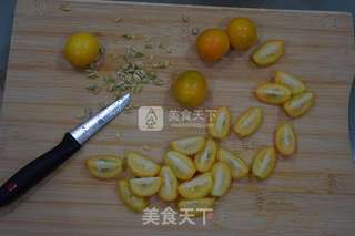 金橘果酱的做法步骤:2