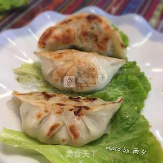 冰花煎饺子的做法步骤:7