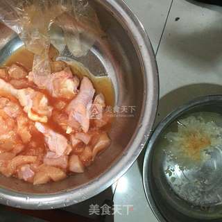 家庭自制炸鸡腿的做法步骤:5