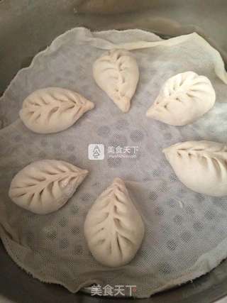 小葱鲜肉包的做法步骤:14
