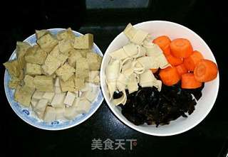冬天里的温暖---排骨乱炖的做法步骤:2