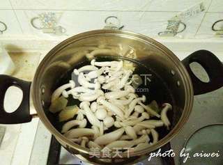 鲜虾味噌汤的做法步骤:7