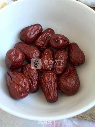 红枣小米粥的做法步骤:2