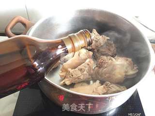 羊肉炖萝卜的做法步骤:2