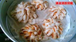 蚝油椒盐菊花卷的做法步骤:12