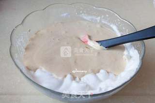 红糖戚风蛋糕的做法步骤:7