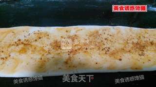 蚝油椒盐菊花卷的做法步骤:6