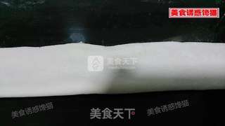 蚝油椒盐菊花卷的做法步骤:7