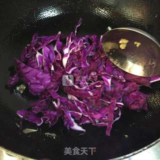 紫甘蓝炒鸡蛋的做法步骤:4