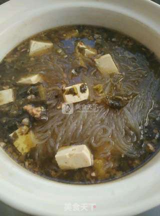 肉末豆腐酸菜粉丝煲的做法步骤:10
