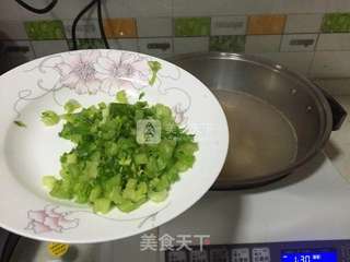 马蹄粟米腊鸡汤的做法步骤:5