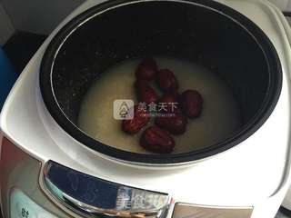 无花果红枣二米粥的做法步骤:4