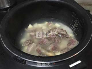 土豆腊鸡饭的做法步骤:4