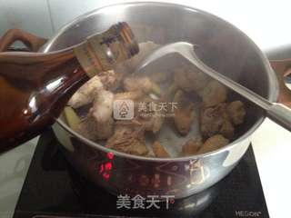 西兰花母鸡汤的做法步骤:2