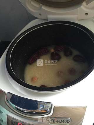 无花果红枣二米粥的做法步骤:6